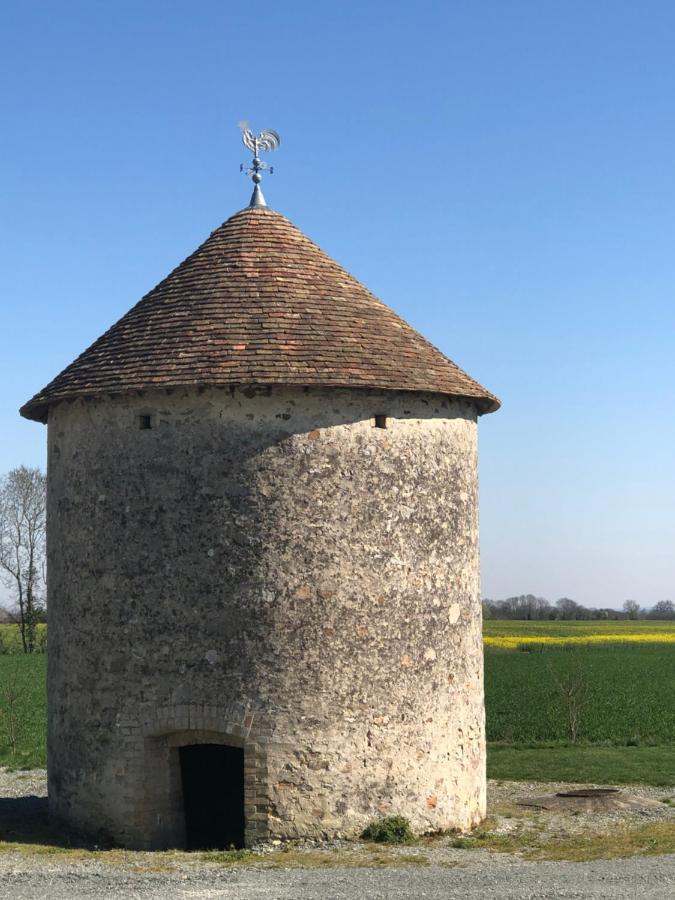 Вілла Maison De Vacances Avec Piscine Interieure - Le Grand Champagne Saint-Victeur Екстер'єр фото